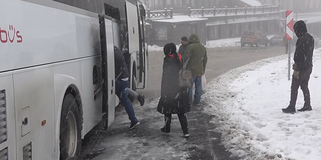 15 santimetrelik kar kalınlığı tatilcilere yetti