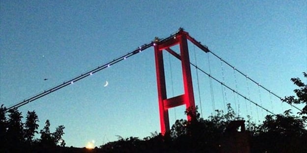 15 Temmuz gecesinden duygulandıran görüntüler