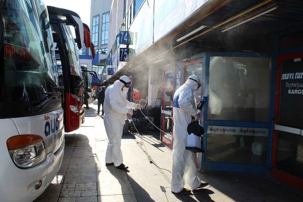 15 Temmuz Demokrasi Otogarı korona virüse karşı dezenfekte edildi 