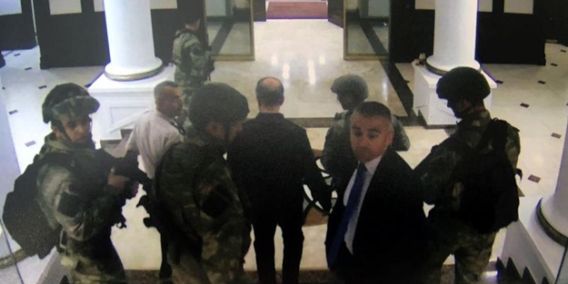 Darbeciler Hulusi Akar'ı böyle götürmüş!