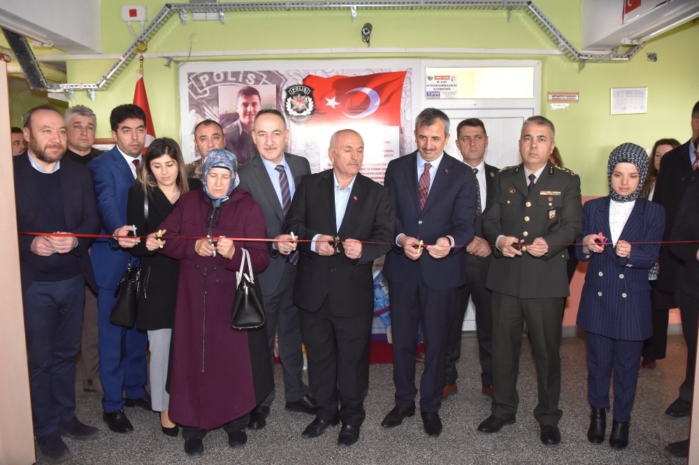 15 Temmuz şehidi Hakan Yorulmaz’ın ismi, babasının okuduğu okulda yaşatılacak 