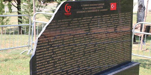 15 Temmuz Şehitler Anıtı’na küstah saldırı!