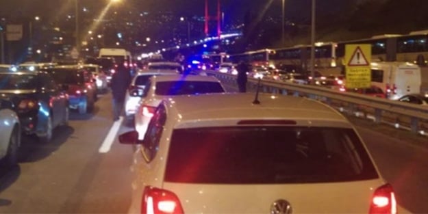 Köprüdeki eylemci teslim oldu, trafik açıldı