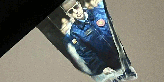 15 Temmuz Şehitler Köprüsü’ne Cumhurbaşkanı Erdoğan’ın posteri asıldı
