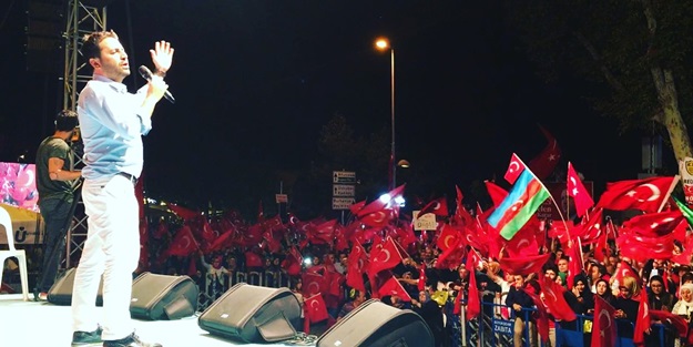 15 Temmuz’un ilk Türküsünü Okutan yaptı