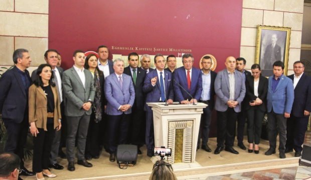 15 vekil ortada mı kaldı?