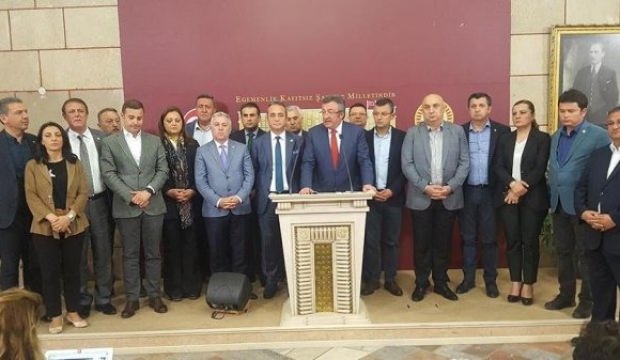 15 vekil tiyatrosunda son sahne