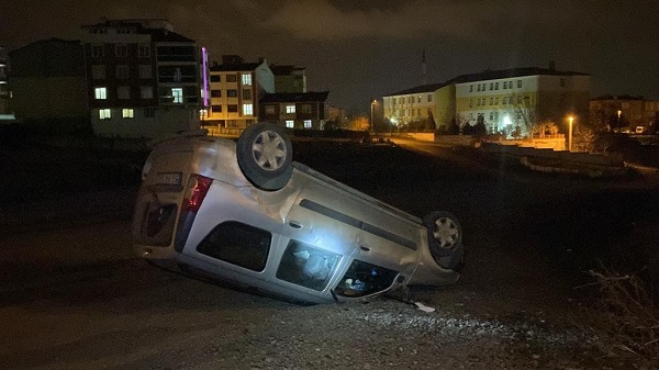 15 yaşında direksiyonun başına geçti! O anlar kameralara böyle yansıdı
