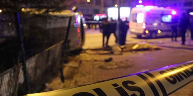 15 yaşındaki çocuk babasını bıçakladı