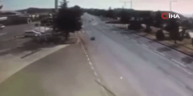 15 yaşındaki gencin hayatını kaybettiği motor kazası kamerada!
