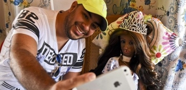 15 Yaşında ama hastalığı nedeniyle 90 yaşında gözüküyor