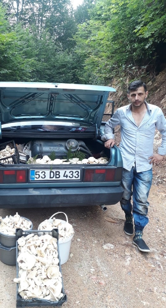 1,5 yıl önce kızını kaçırdığı şahıs tarafından öldürüldü 