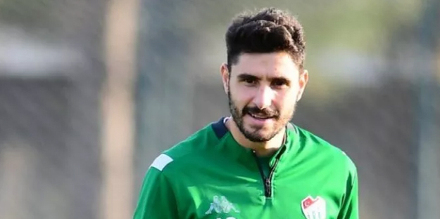 1,5 yıl sonra futbola döndü! Bu nasıl iş böyle...