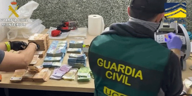 1,5 yılda 200 milyon avrodan fazla kara para! İspanya'da suç örgütüne operasyon