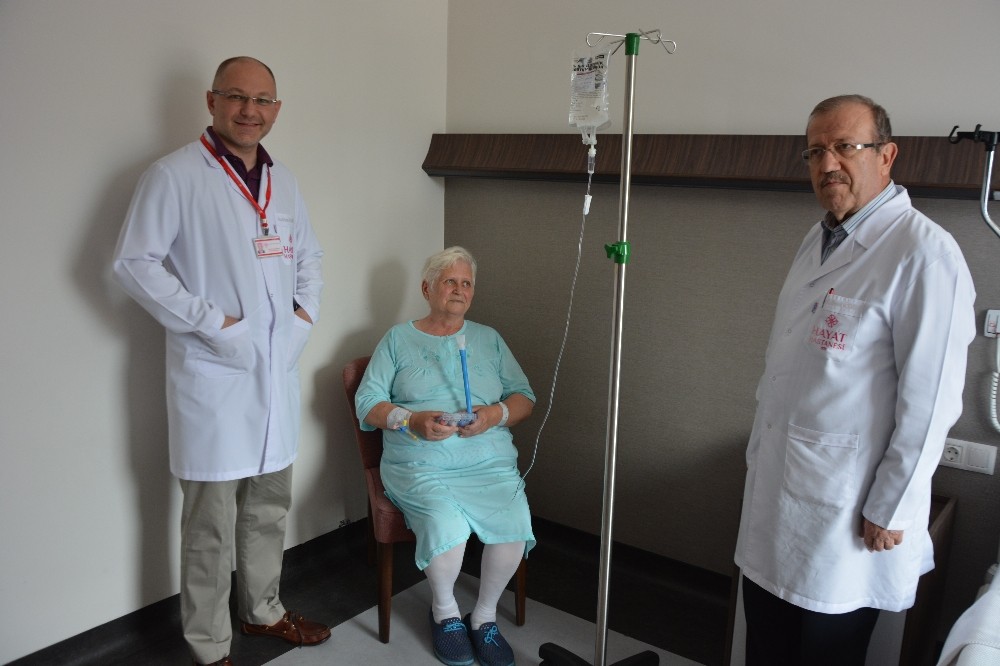 15 yıldır çekiyordu...Bir ameliyatla hem sağlığına kavuştu hem ilaçlardan kurtuldu 