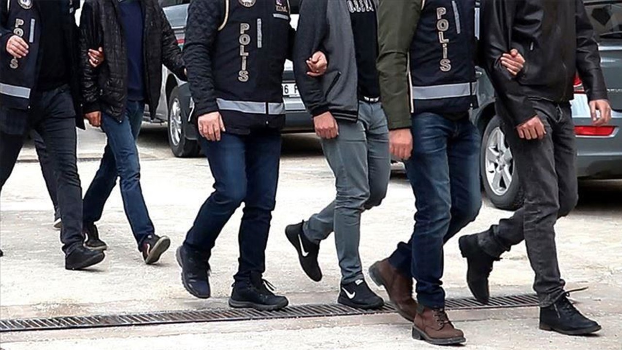 16 ilde eş zamanlı operasyon Online silah satışına 35 gözaltı