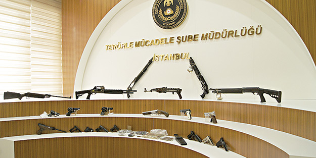 16 kişi gözaltına alındı