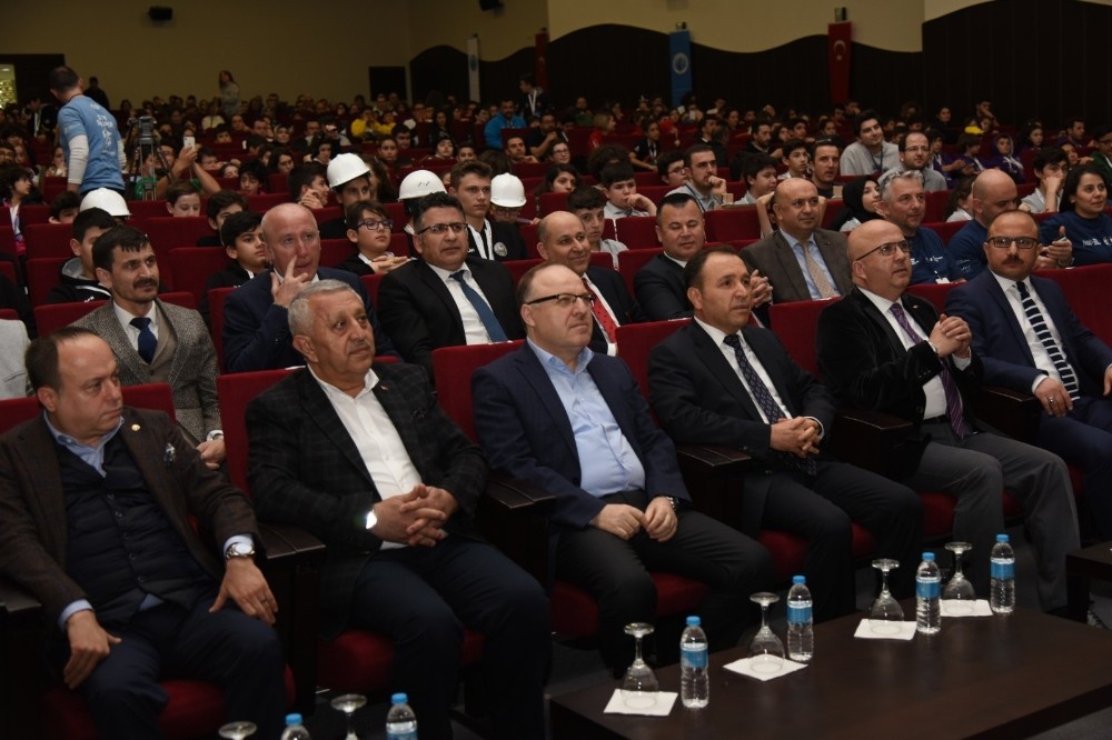 16. Sezon FIRST LEGO League Afyonkarahisar Turnuva’ları yapıldı 