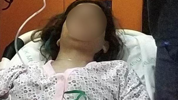 16 yaşındaki kız kendini bıçakla ağır yaraladı