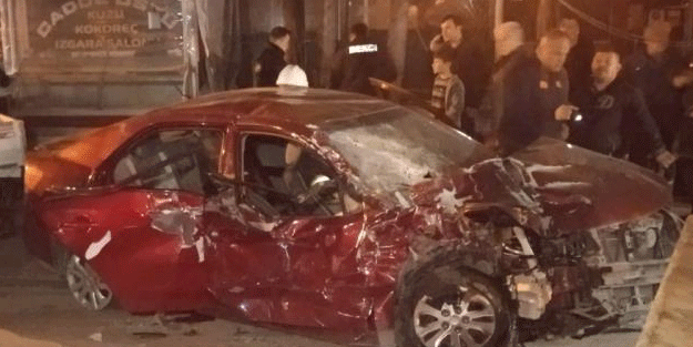 16 yaşındaki sürücü dehşet saçtı: 1 ölü, 4 yaralı