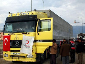 Kızılay’ın insani yardımları sürüyor