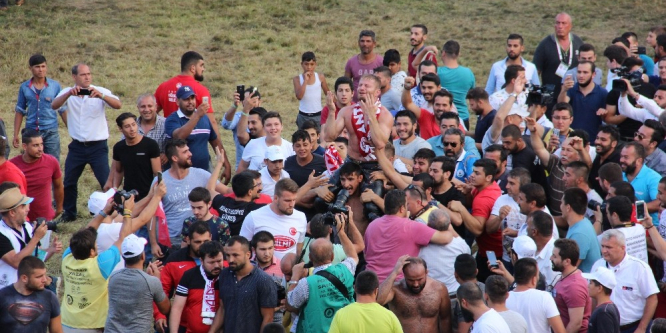 Altın kemer ‘altın’ puanla geldi