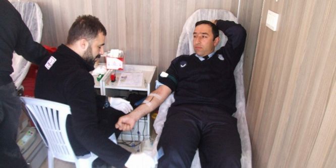 Yerköy zabıtasından kan bağışına destek