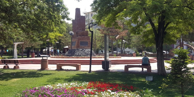 Van’daki park ve bahçelerde onarım ve temizlik çalışması