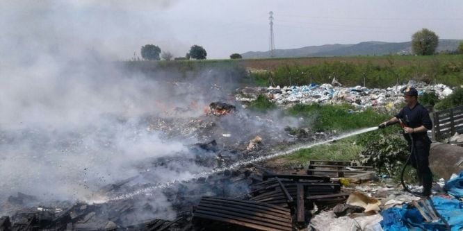 Yanan çöplük kapatılıyor