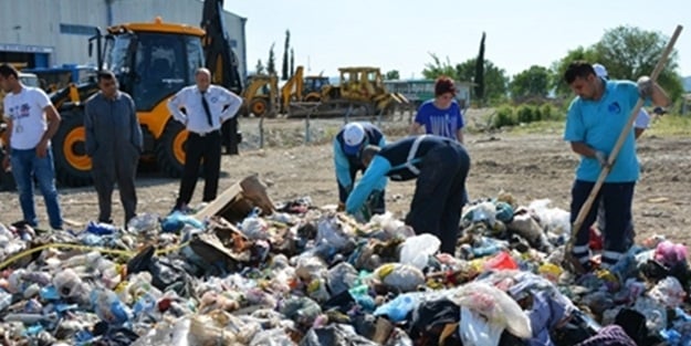 17 bin TL'yi yanlışlıkla çöpe attı