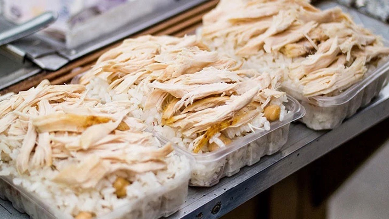 17 kişi soluğu hastanede aldı! Mevlit ikramı hastanelik etti