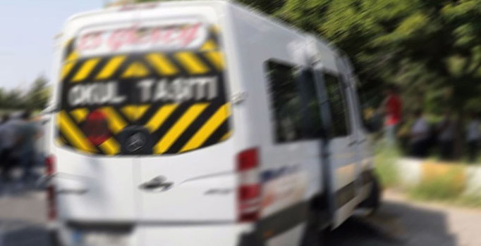 17 kişilik servisten 28 öğrenci çıktı