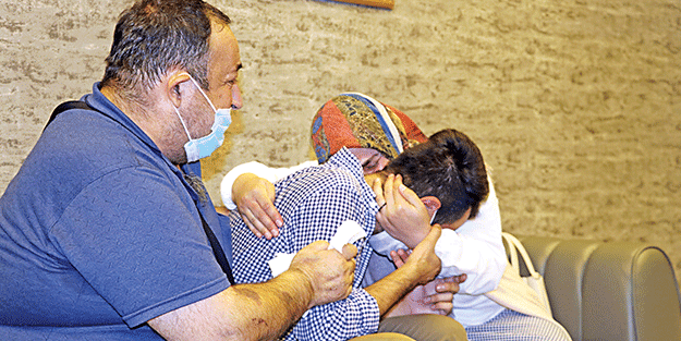 17. kucaklaşma! Bir aile daha evladına kavuştu