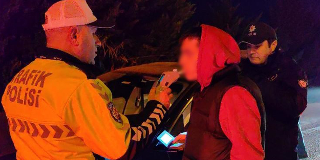 17 yaşındaki sürücünün 'ekmek' savunması pes dedirtti!