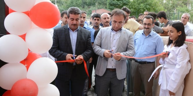 Çatak Gençlik Merkezi açıldı