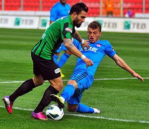 Akhisar, altın buldu: 2-1