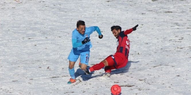1461 Trabzonspor Niğde’de buz kesti