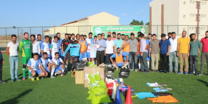 Çaldıran Belediyesinden Çaldıranspor’a destek