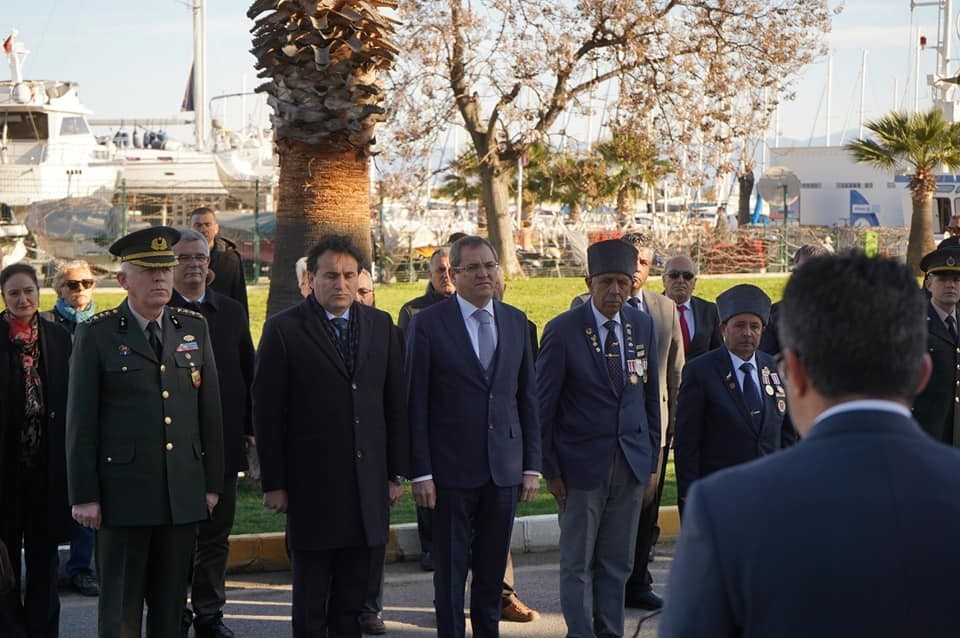 18 Mart çelenk sunma töreni yapıldı 