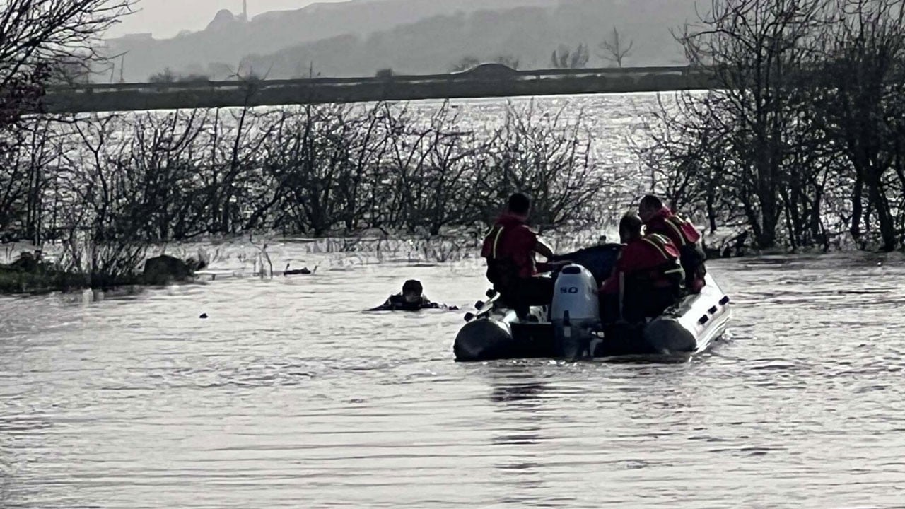 18 yaşındaki genç gölet kenarında ortadan kayboldu