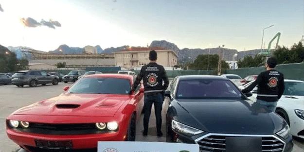 187 milyon liralık kaçak 15 lüks araca el konuldu