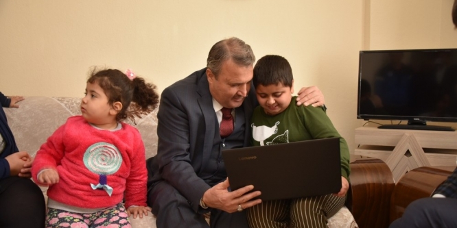 Minik Sıla’nın yüzü aylar sonra güldü