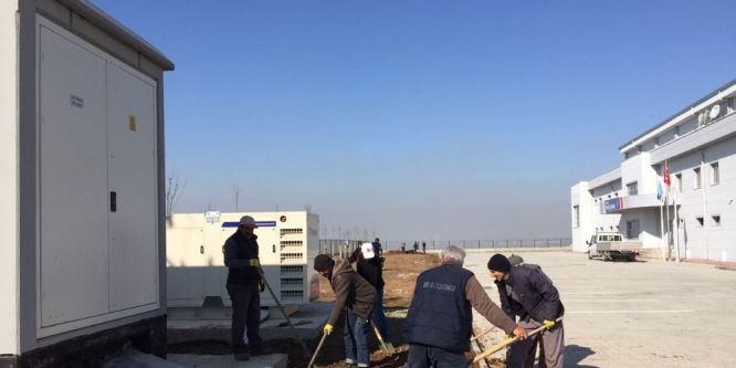 Dilovası’nda park ve bahçeler düzenleniyor