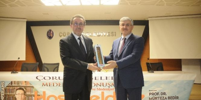 Çorum Belediyesi’nden “İlimler Tasnifi ve Medeniyet” konferansı