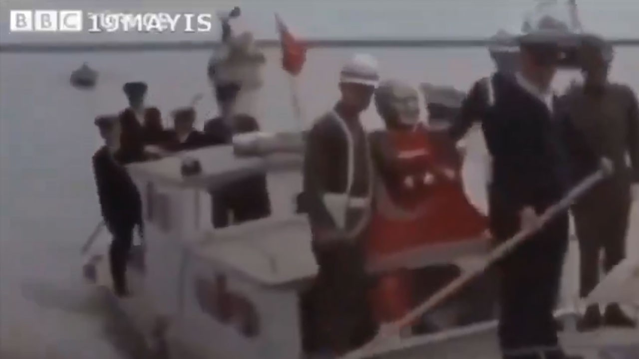 19 Mayıs’ta denizden büst çıkarma hâlâ güldürüyor