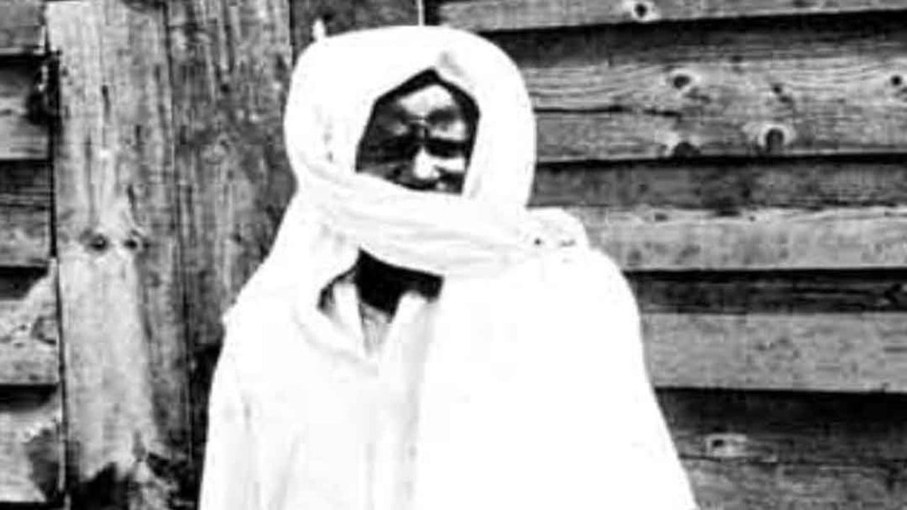 19 Temmuz 1927: Ahmedü Bamba'nın vefatı (Senegalli Mücahid Lider)