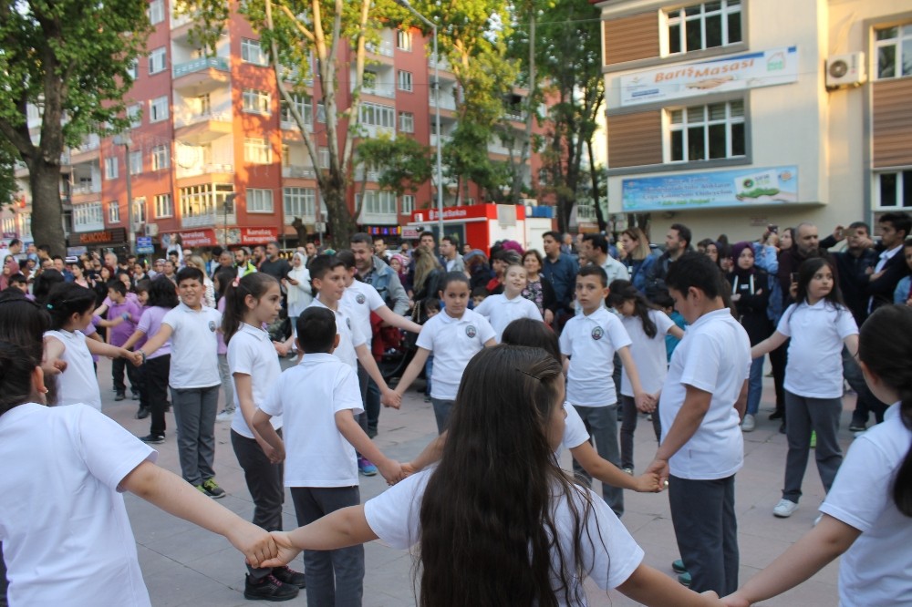 19 ülkede eş zamanlı Atabarı Oyunu sergilendi 