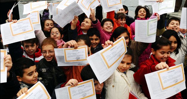 49 bin 729 öğrenci karne alacak