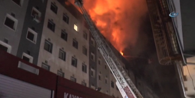 Belediye binasında yangın çıktı