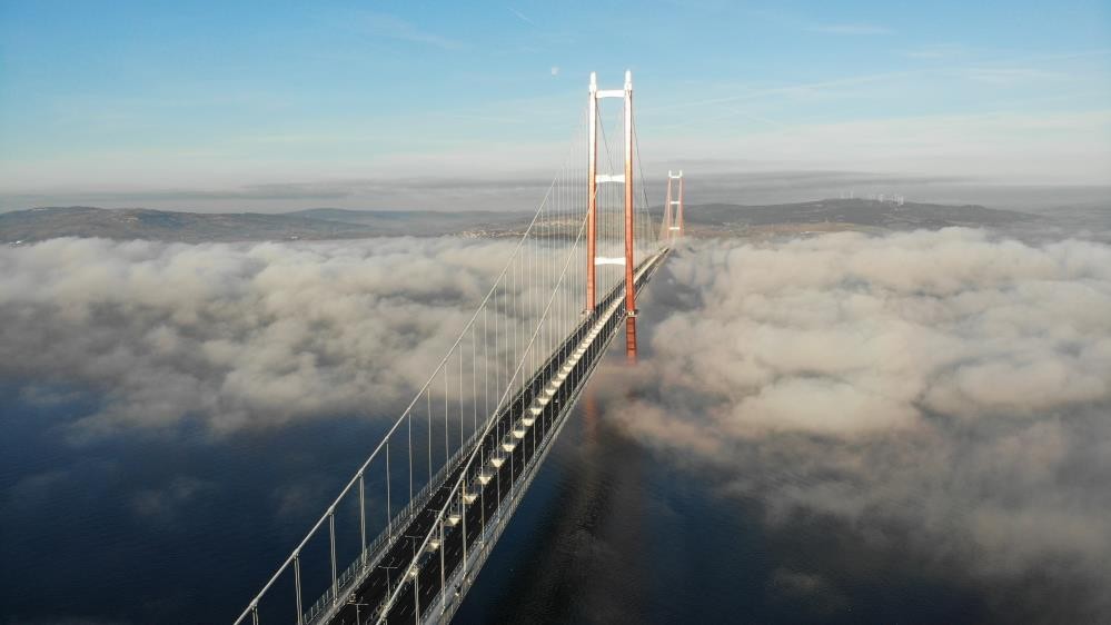 1915 Çanakkale Köprüsü'nde görsel şölen